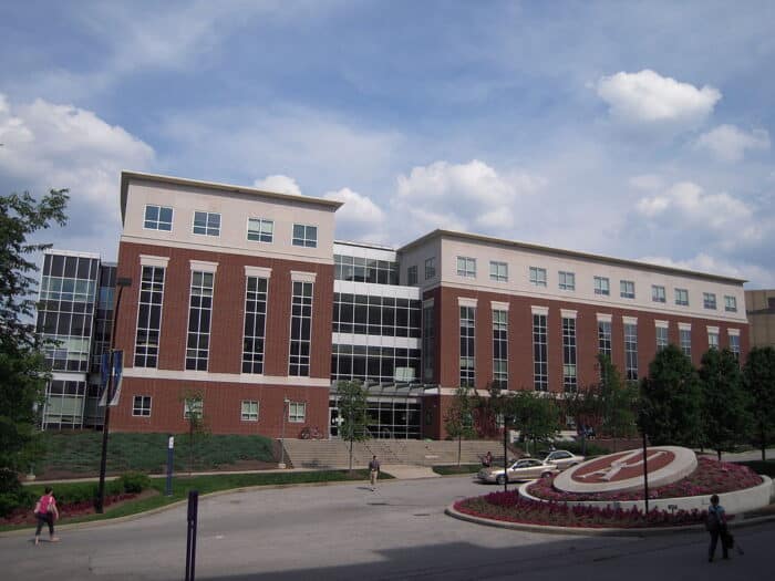 University of Akron Tuition, Rankings, Majors, Alumni, & Acceptance Rate