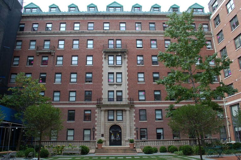 Barnard College Tuition, Rankings, Majors, Alumni, & Acceptance Rate