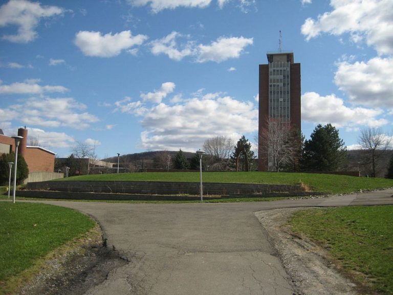 SUNY at Binghamton Tuition, Rankings, Majors, Alumni, & Acceptance Rate