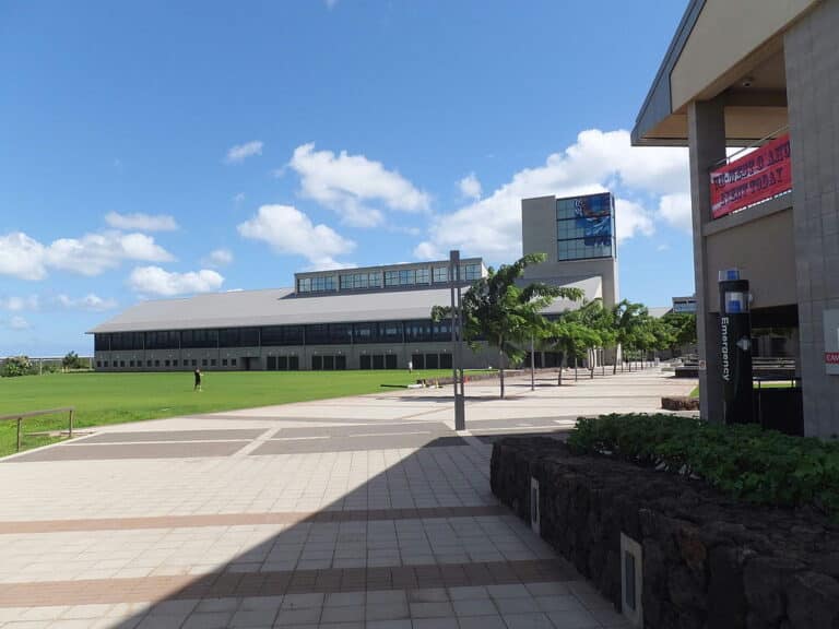 University of Hawaii at West Oahu Tuition, Rankings, Majors, Alumni