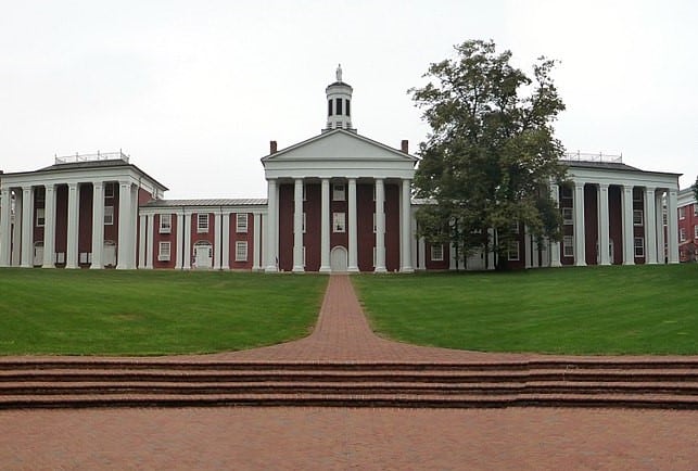 The Columns » W&L Extends Admissions Offers to the Class of 2027 »  Washington and Lee University