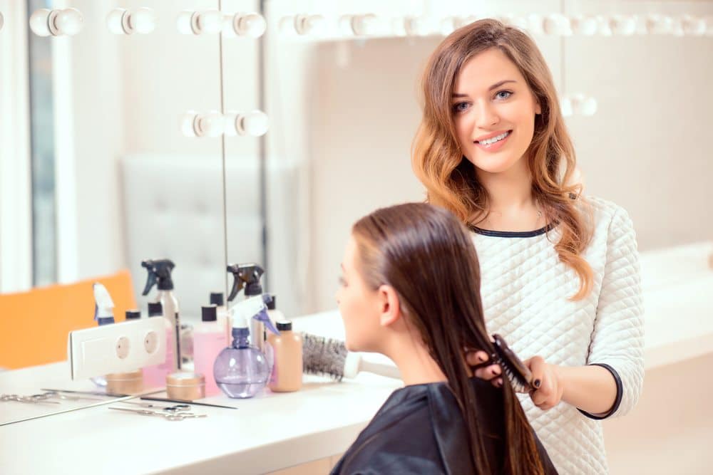 Beautician Salary How To Become Job Description Best Schools