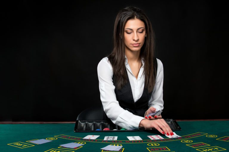 casino dealer salary plus tips