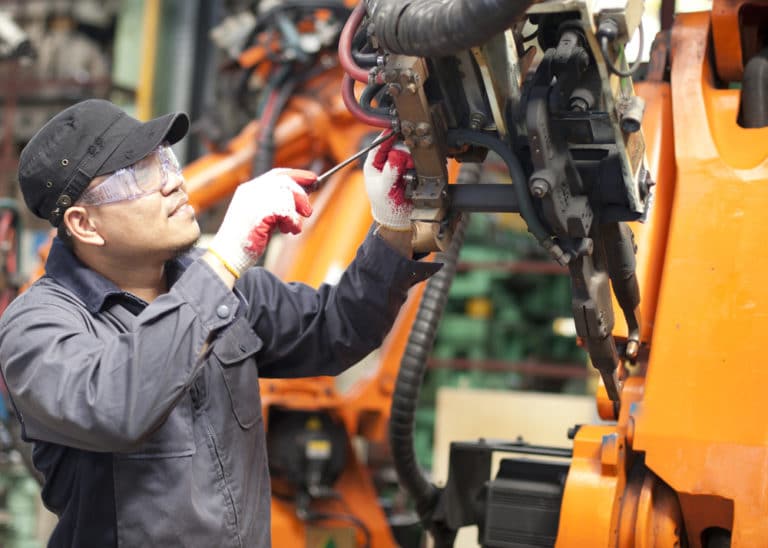 industrial-machinery-mechanic-salary-how-to-become-job-description