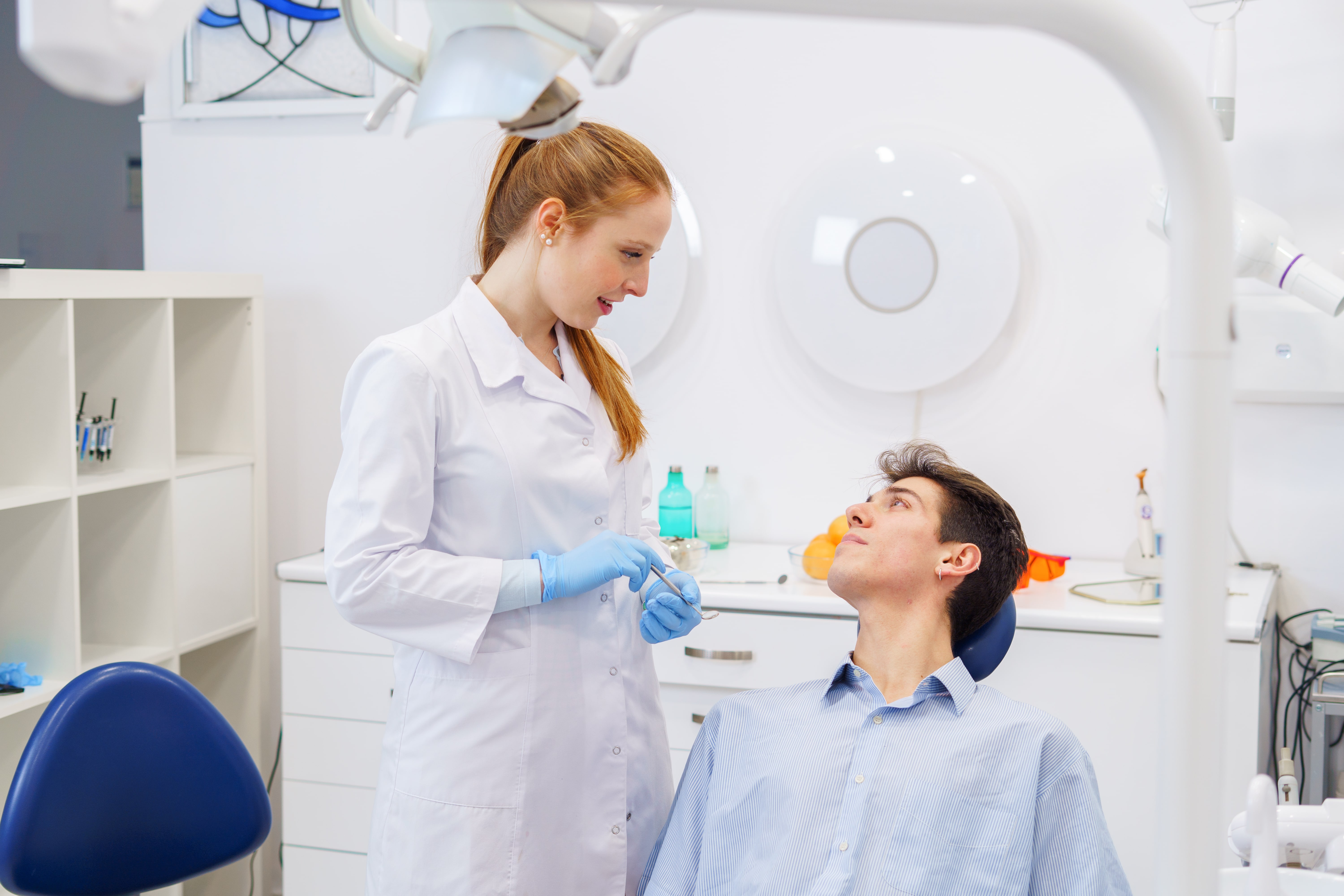 Dental Assistant Job Description | Updated Guide 2024