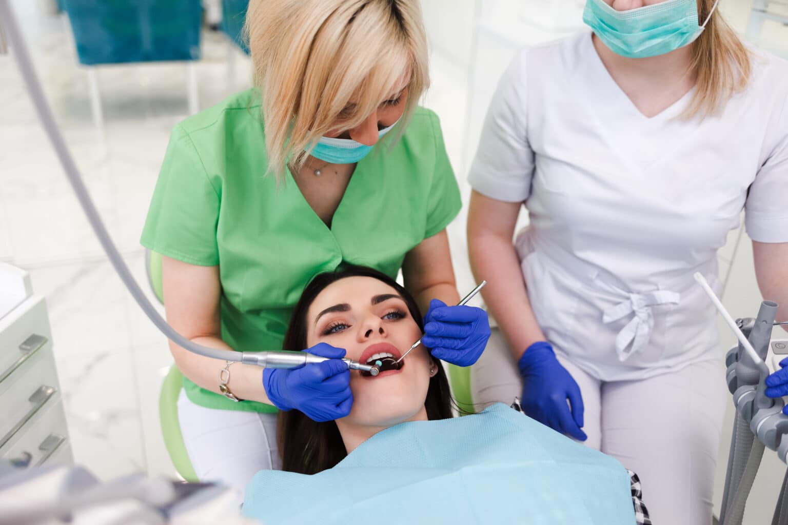 orthodontic-assistant-vs-dental-assistant-onlinedegree